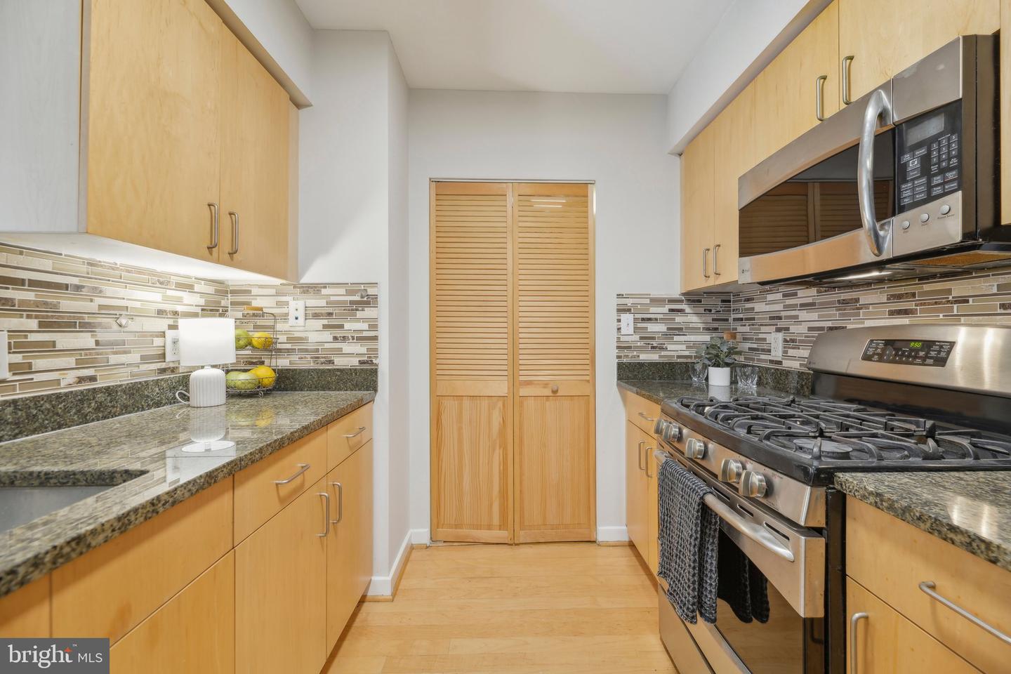 1000 NEW JERSEY AVE SE #829, WASHINGTON, District Of Columbia 20003, 1 Bedroom Bedrooms, ,1 BathroomBathrooms,Residential,For sale,1000 NEW JERSEY AVE SE #829,DCDC2173102 MLS # DCDC2173102