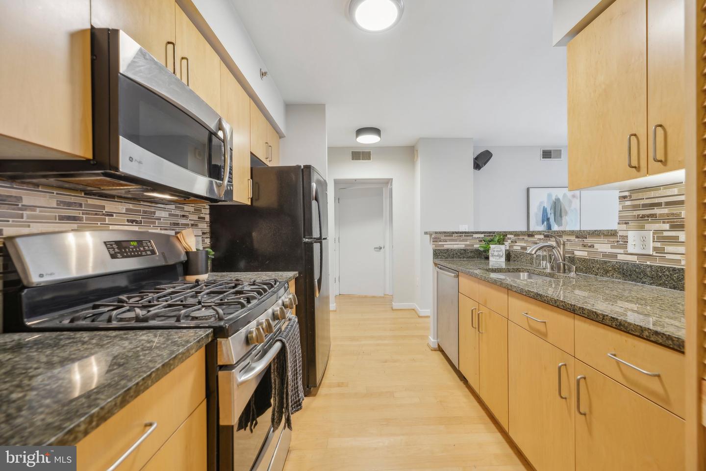 1000 NEW JERSEY AVE SE #829, WASHINGTON, District Of Columbia 20003, 1 Bedroom Bedrooms, ,1 BathroomBathrooms,Residential,For sale,1000 NEW JERSEY AVE SE #829,DCDC2173102 MLS # DCDC2173102