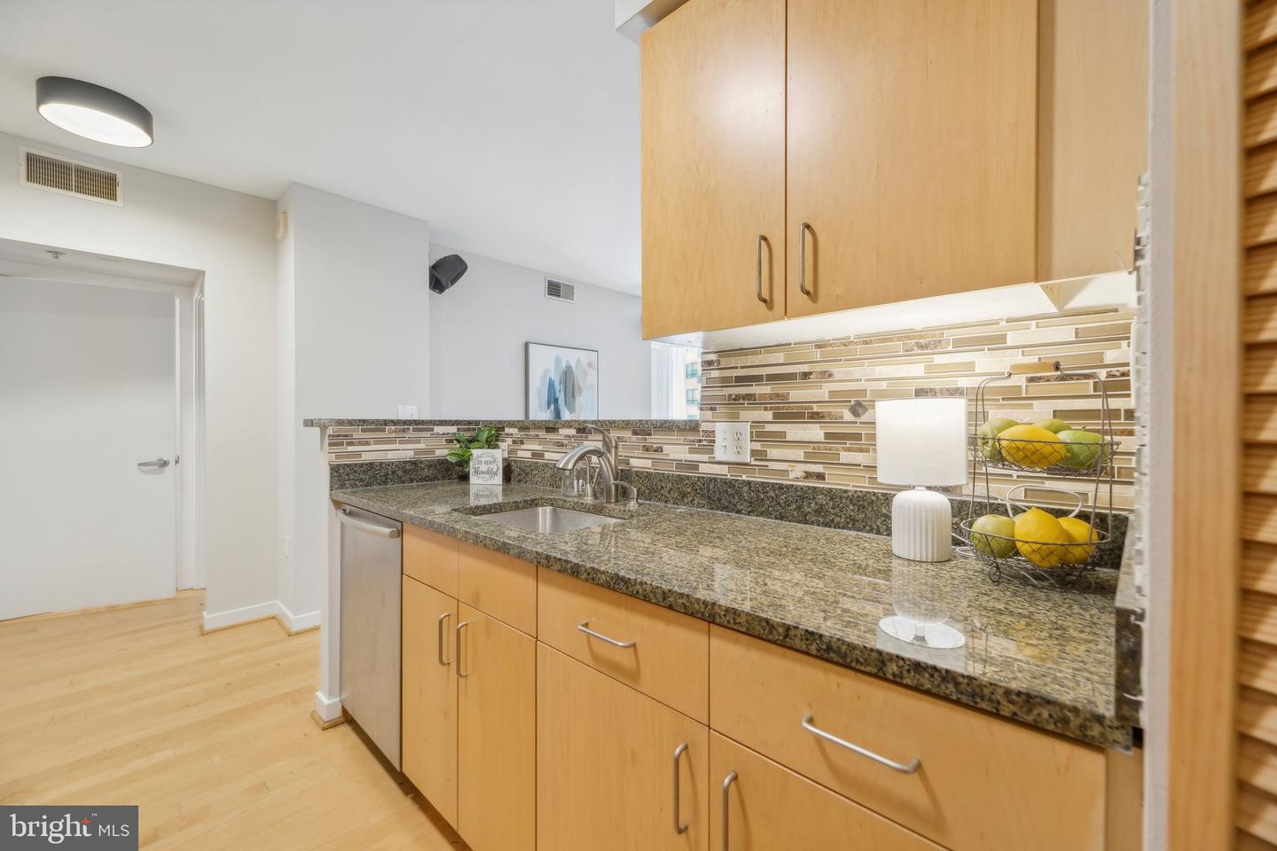1000 NEW JERSEY AVE SE #829, WASHINGTON, District Of Columbia 20003, 1 Bedroom Bedrooms, ,1 BathroomBathrooms,Residential,For sale,1000 NEW JERSEY AVE SE #829,DCDC2173102 MLS # DCDC2173102