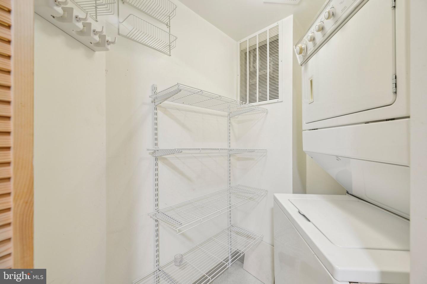 1000 NEW JERSEY AVE SE #829, WASHINGTON, District Of Columbia 20003, 1 Bedroom Bedrooms, ,1 BathroomBathrooms,Residential,For sale,1000 NEW JERSEY AVE SE #829,DCDC2173102 MLS # DCDC2173102