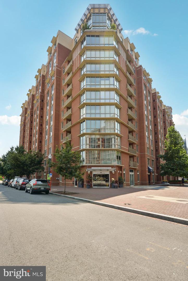 1000 NEW JERSEY AVE SE #829, WASHINGTON, District Of Columbia 20003, 1 Bedroom Bedrooms, ,1 BathroomBathrooms,Residential,For sale,1000 NEW JERSEY AVE SE #829,DCDC2173102 MLS # DCDC2173102