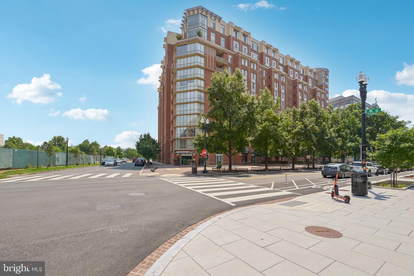 1000 NEW JERSEY AVE SE #829, WASHINGTON, District Of Columbia 20003, 1 Bedroom Bedrooms, ,1 BathroomBathrooms,Residential,For sale,1000 NEW JERSEY AVE SE #829,DCDC2173102 MLS # DCDC2173102