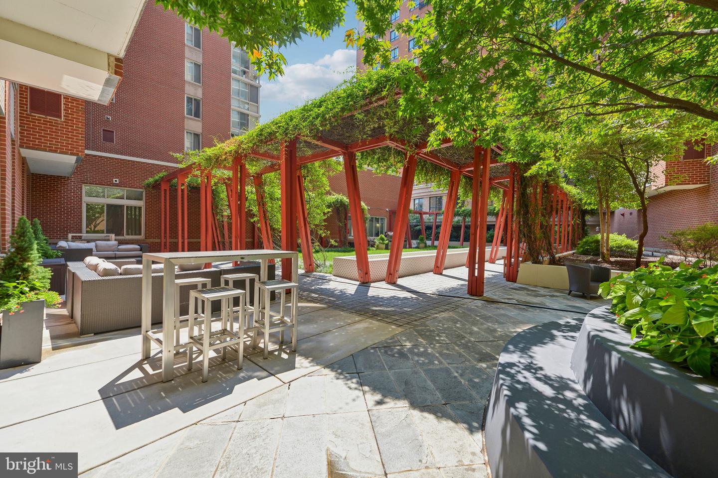 1000 NEW JERSEY AVE SE #829, WASHINGTON, District Of Columbia 20003, 1 Bedroom Bedrooms, ,1 BathroomBathrooms,Residential,For sale,1000 NEW JERSEY AVE SE #829,DCDC2173102 MLS # DCDC2173102