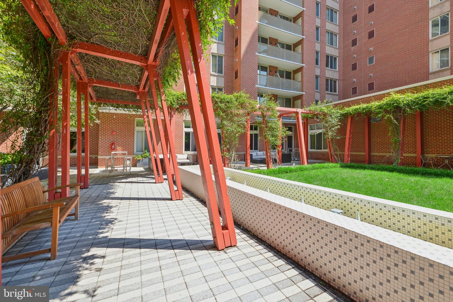 1000 NEW JERSEY AVE SE #829, WASHINGTON, District Of Columbia 20003, 1 Bedroom Bedrooms, ,1 BathroomBathrooms,Residential,For sale,1000 NEW JERSEY AVE SE #829,DCDC2173102 MLS # DCDC2173102