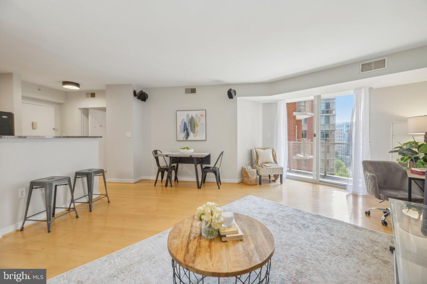 1000 NEW JERSEY AVE SE #829, WASHINGTON, District Of Columbia 20003, 1 Bedroom Bedrooms, ,1 BathroomBathrooms,Residential,For sale,1000 NEW JERSEY AVE SE #829,DCDC2173102 MLS # DCDC2173102