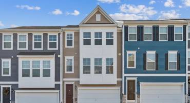 18271 SUMMIT POINTE DR, TRIANGLE, Virginia 22172, 3 Bedrooms Bedrooms, ,2 BathroomsBathrooms,Residential,For sale,18271 SUMMIT POINTE DR,VAPW2085264 MLS # VAPW2085264