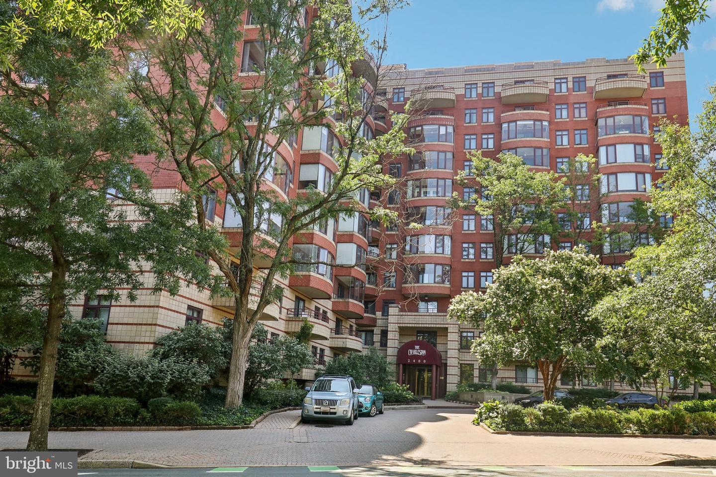 2400 CLARENDON BLVD #113, ARLINGTON, Virginia 22201, 1 Bedroom Bedrooms, ,1 BathroomBathrooms,Residential,For sale,2400 CLARENDON BLVD #113,VAAR2047730 MLS # VAAR2047730