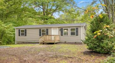 151 PEACH GROVE RD, LOUISA, Virginia 23093, 3 Bedrooms Bedrooms, ,1 BathroomBathrooms,Residential,For sale,151 PEACH GROVE RD,657259 MLS # 657259