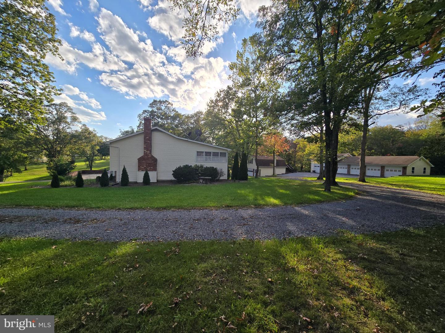 2205 BACK RD, WOODSTOCK, Virginia 22664, 5 Bedrooms Bedrooms, ,3 BathroomsBathrooms,Residential,For sale,2205 BACK RD,VASH2009750 MLS # VASH2009750