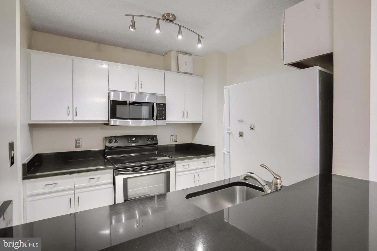 2320 WISCONSIN AVE NW #115, WASHINGTON, District Of Columbia 20007, 1 Bedroom Bedrooms, ,1 BathroomBathrooms,Residential,For sale,2320 WISCONSIN AVE NW #115,DCDC2168262 MLS # DCDC2168262