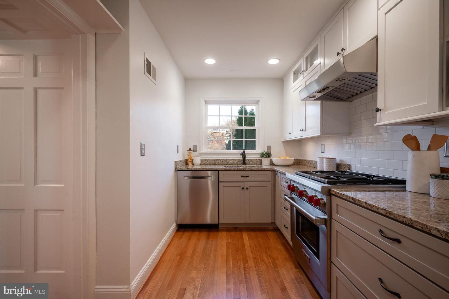 803 S FAIRFAX ST, ALEXANDRIA, Virginia 22314, 3 Bedrooms Bedrooms, ,2 BathroomsBathrooms,Residential,For sale,803 S FAIRFAX ST,VAAX2039820 MLS # VAAX2039820