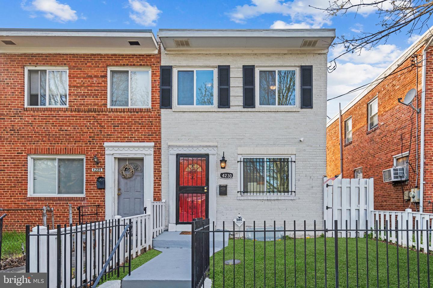 4230 SOUTHERN AVE SE, WASHINGTON, District Of Columbia 20019, 3 Bedrooms Bedrooms, ,2 BathroomsBathrooms,Residential,For sale,4230 SOUTHERN AVE SE,DCDC2171242 MLS # DCDC2171242