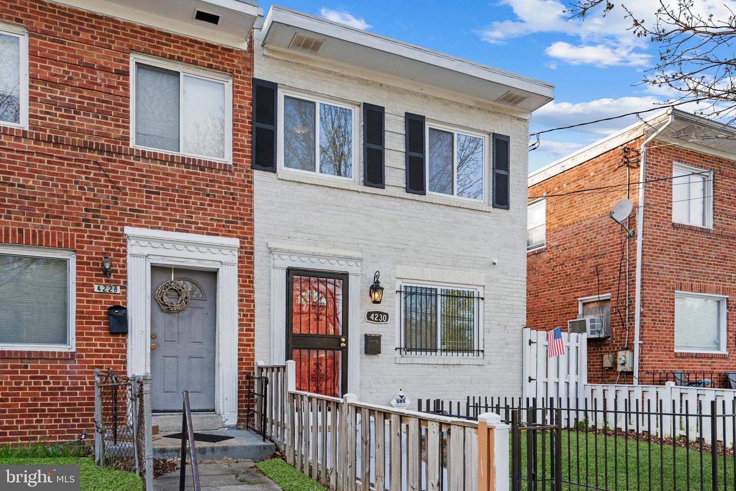 4230 SOUTHERN AVE SE, WASHINGTON, District Of Columbia 20019, 3 Bedrooms Bedrooms, ,2 BathroomsBathrooms,Residential,For sale,4230 SOUTHERN AVE SE,DCDC2171242 MLS # DCDC2171242