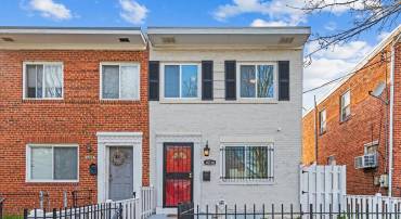 4230 SOUTHERN AVE SE, WASHINGTON, District Of Columbia 20019, 3 Bedrooms Bedrooms, ,2 BathroomsBathrooms,Residential,For sale,4230 SOUTHERN AVE SE,DCDC2171242 MLS # DCDC2171242