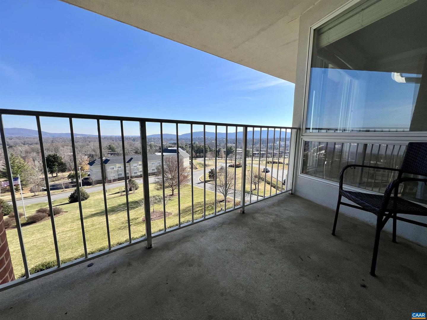 500 CRESTVIEW DR #1504, CHARLOTTESVILLE, Virginia 22903, 2 Bedrooms Bedrooms, ,2 BathroomsBathrooms,Residential,For sale,500 CRESTVIEW DR #1504,659747 MLS # 659747