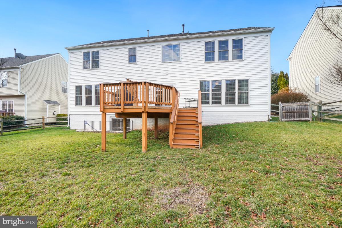 5913 WANDERING RUN CT, HAYMARKET, Virginia 20169, 4 Bedrooms Bedrooms, ,3 BathroomsBathrooms,Residential,For sale,5913 WANDERING RUN CT,VAPW2085200 MLS # VAPW2085200