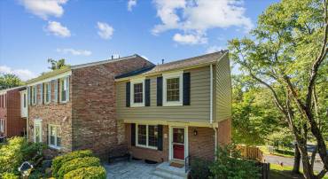 5400 CALSTOCK CT, BURKE, Virginia 22015, 4 Bedrooms Bedrooms, ,2 BathroomsBathrooms,Residential,For sale,5400 CALSTOCK CT,VAFX2198560 MLS # VAFX2198560