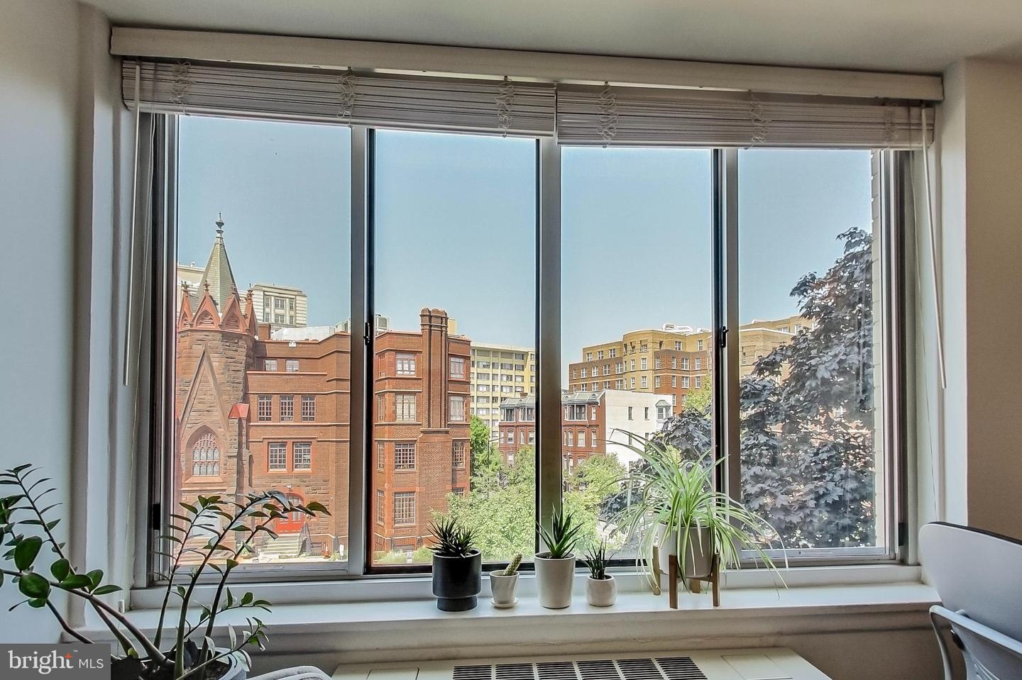 1239 VERMONT AVE NW #401, WASHINGTON, District Of Columbia 20005, 1 Bedroom Bedrooms, ,1 BathroomBathrooms,Residential,For sale,1239 VERMONT AVE NW #401,DCDC2156590 MLS # DCDC2156590