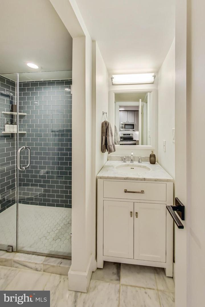 1239 VERMONT AVE NW #401, WASHINGTON, District Of Columbia 20005, 1 Bedroom Bedrooms, ,1 BathroomBathrooms,Residential,For sale,1239 VERMONT AVE NW #401,DCDC2156590 MLS # DCDC2156590