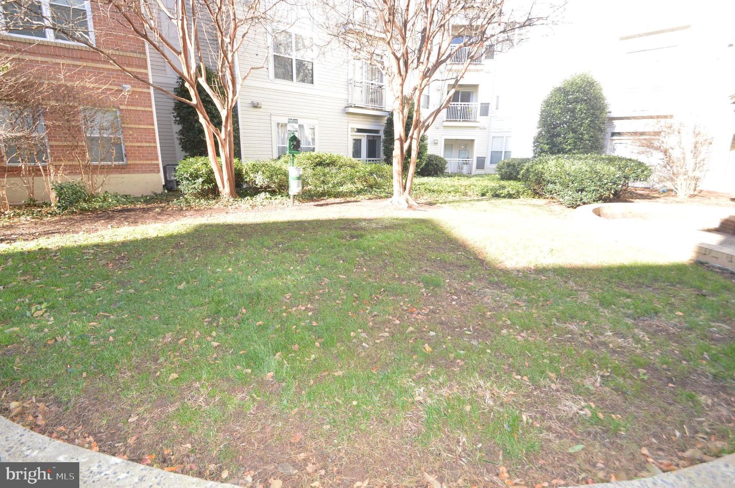 9480 VIRGINIA CENTER BLVD #16, VIENNA, Virginia 22181, 1 Bedroom Bedrooms, ,1 BathroomBathrooms,Residential,For sale,9480 VIRGINIA CENTER BLVD #16,VAFX2214264 MLS # VAFX2214264