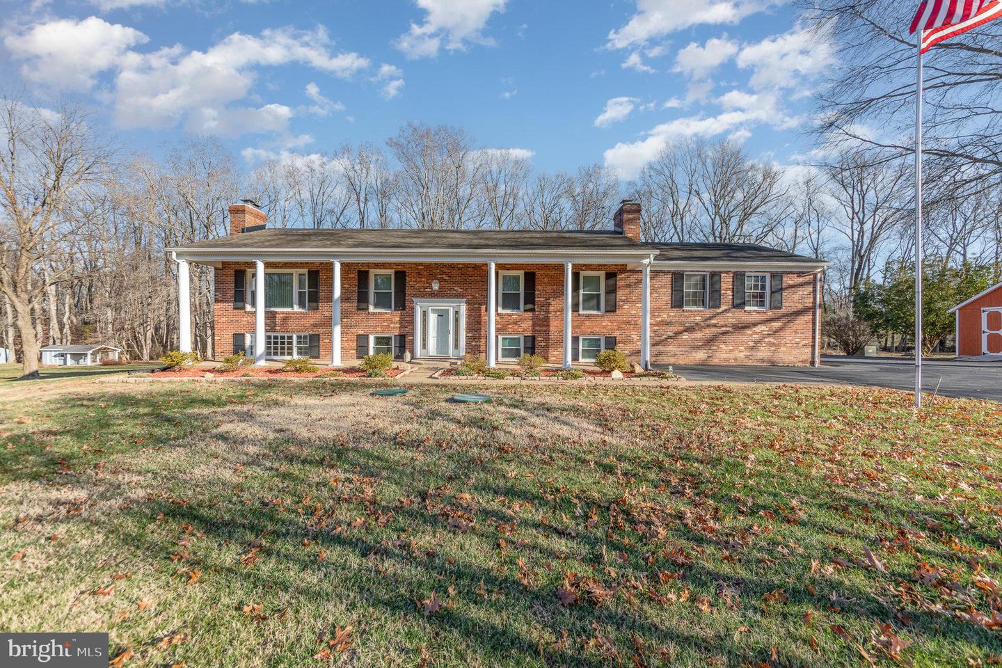 10411 SHAW DR, SPOTSYLVANIA, Virginia 22553, 5 Bedrooms Bedrooms, 13 Rooms Rooms,3 BathroomsBathrooms,Residential,For sale,10411 SHAW DR,VASP2029868 MLS # VASP2029868