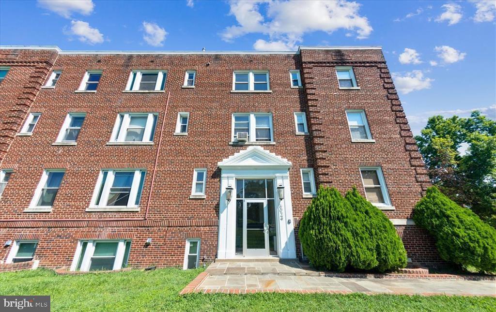 6024 8TH ST NW #A4, WASHINGTON, District Of Columbia 20011, 1 Bedroom Bedrooms, ,1 BathroomBathrooms,Residential,For sale,6024 8TH ST NW #A4,DCDC2173230 MLS # DCDC2173230