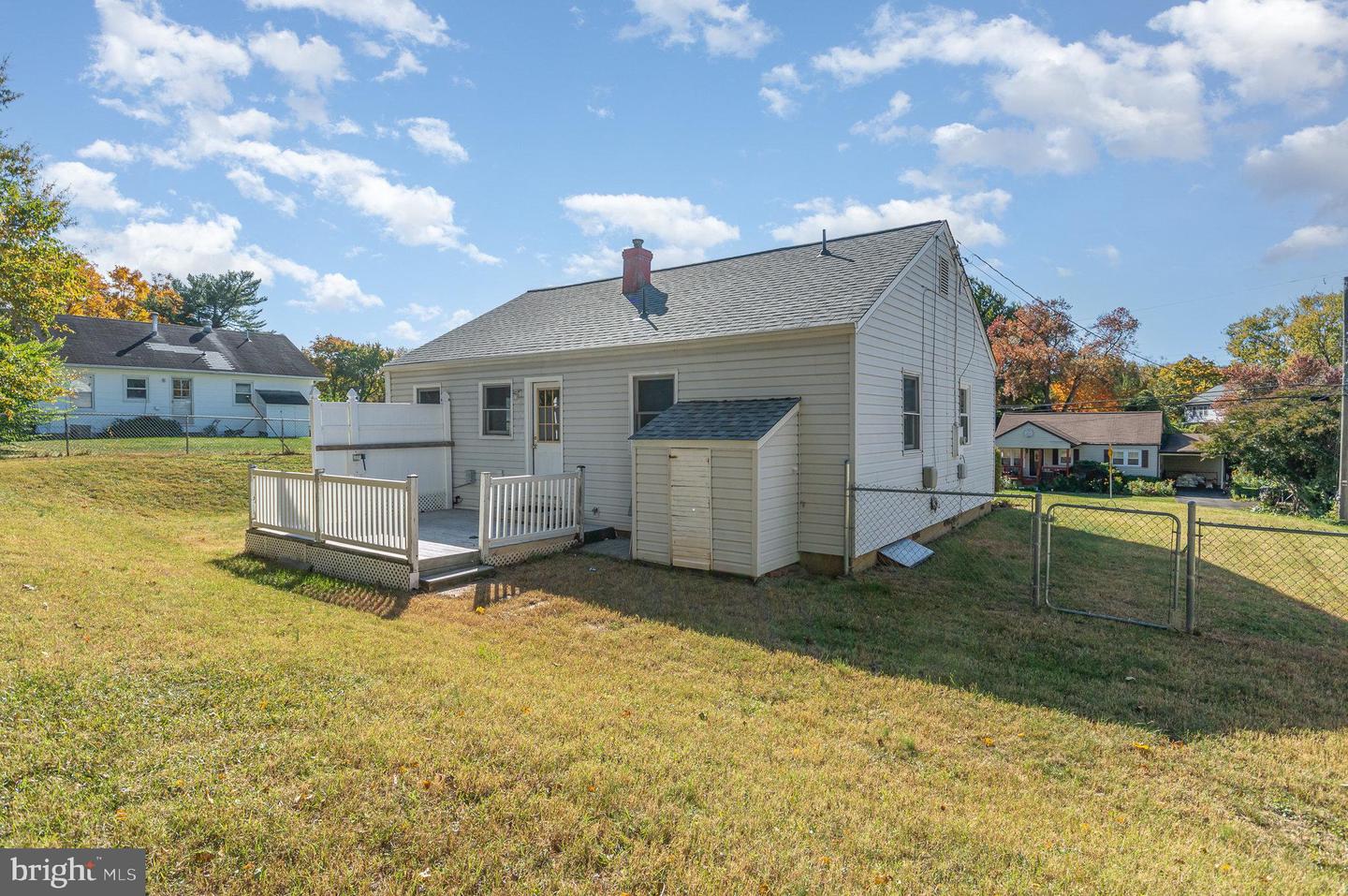 1927 GRIFFITH RD, FALLS CHURCH, Virginia 22043, 3 Bedrooms Bedrooms, ,1 BathroomBathrooms,Residential,For sale,1927 GRIFFITH RD,VAFX2216180 MLS # VAFX2216180