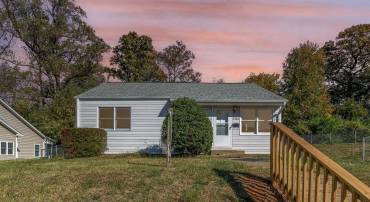 1927 GRIFFITH RD, FALLS CHURCH, Virginia 22043, 3 Bedrooms Bedrooms, ,1 BathroomBathrooms,Residential,For sale,1927 GRIFFITH RD,VAFX2216180 MLS # VAFX2216180