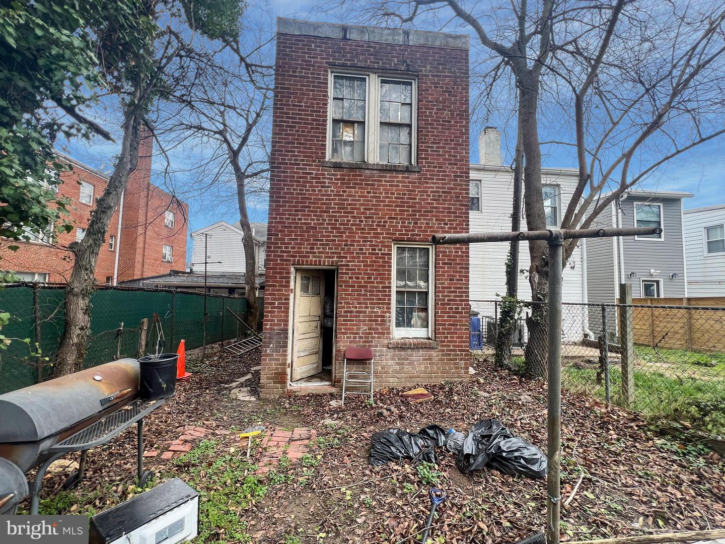 1317 U ST SE, WASHINGTON, District Of Columbia 20020, 3 Bedrooms Bedrooms, ,1 BathroomBathrooms,Residential,For sale,1317 U ST SE,DCDC2173332 MLS # DCDC2173332