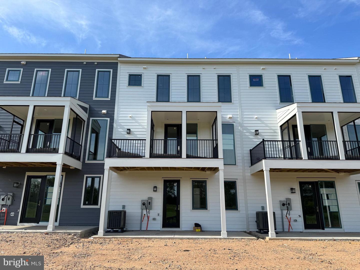 645 ANGELFISH WAY, WOODBRIDGE, Virginia 22191, 4 Bedrooms Bedrooms, ,3 BathroomsBathrooms,Residential,For sale,645 ANGELFISH WAY,VAPW2085308 MLS # VAPW2085308