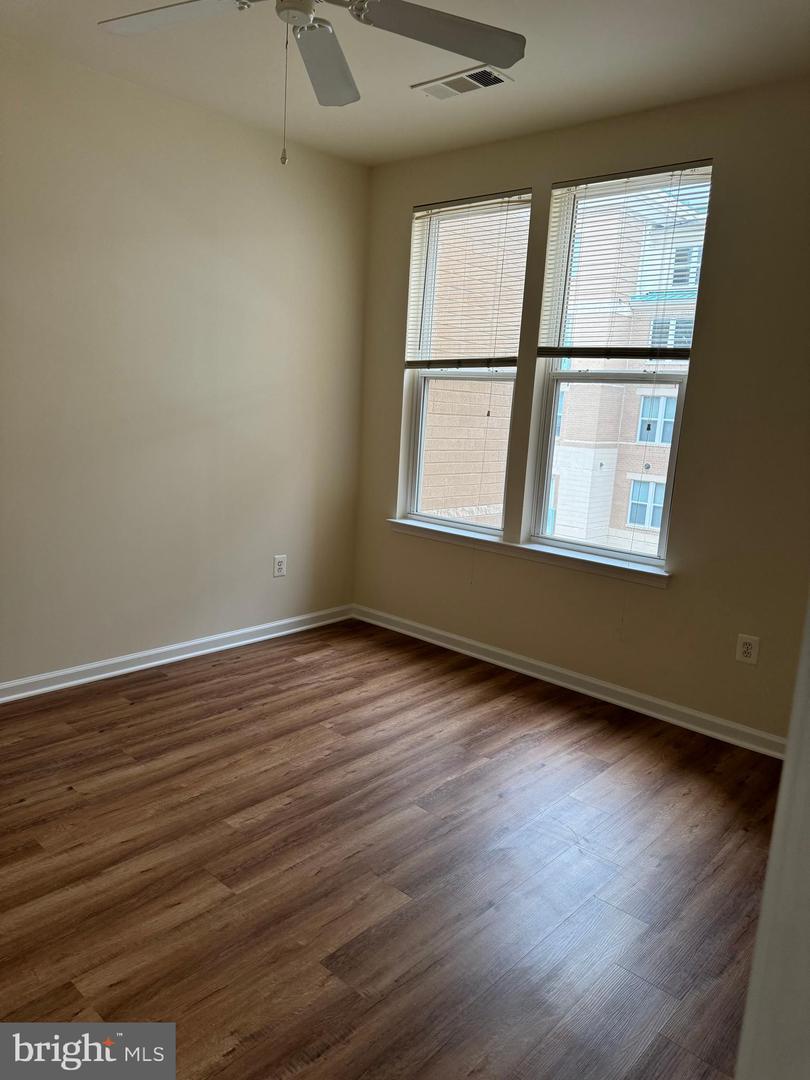 12001 MARKET ST #311, RESTON, Virginia 20190, 1 Bedroom Bedrooms, ,1 BathroomBathrooms,Residential,For sale,12001 MARKET ST #311,VAFX2216200 MLS # VAFX2216200