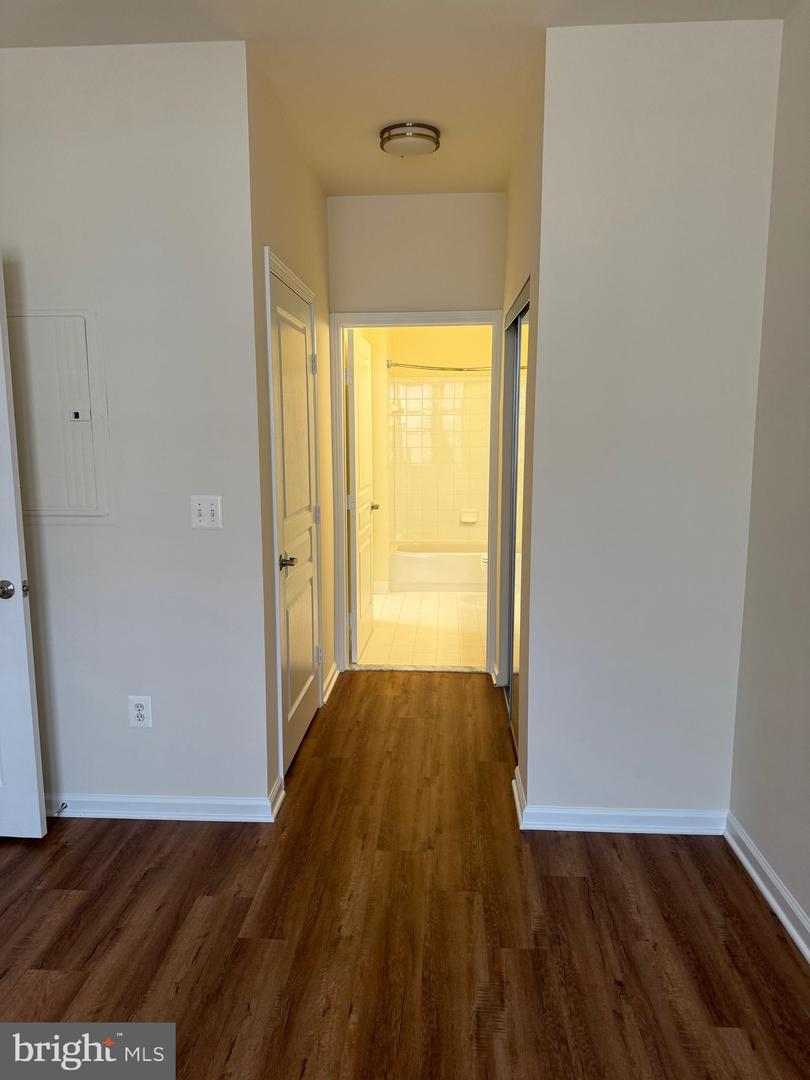 12001 MARKET ST #311, RESTON, Virginia 20190, 1 Bedroom Bedrooms, ,1 BathroomBathrooms,Residential,For sale,12001 MARKET ST #311,VAFX2216200 MLS # VAFX2216200