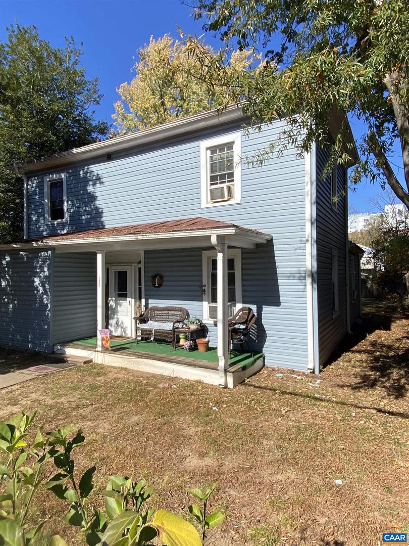 1005 CHERRY AVE, CHARLOTTESVILLE, Virginia 22903, 3 Bedrooms Bedrooms, ,2 BathroomsBathrooms,Residential,For sale,1005 CHERRY AVE,659822 MLS # 659822