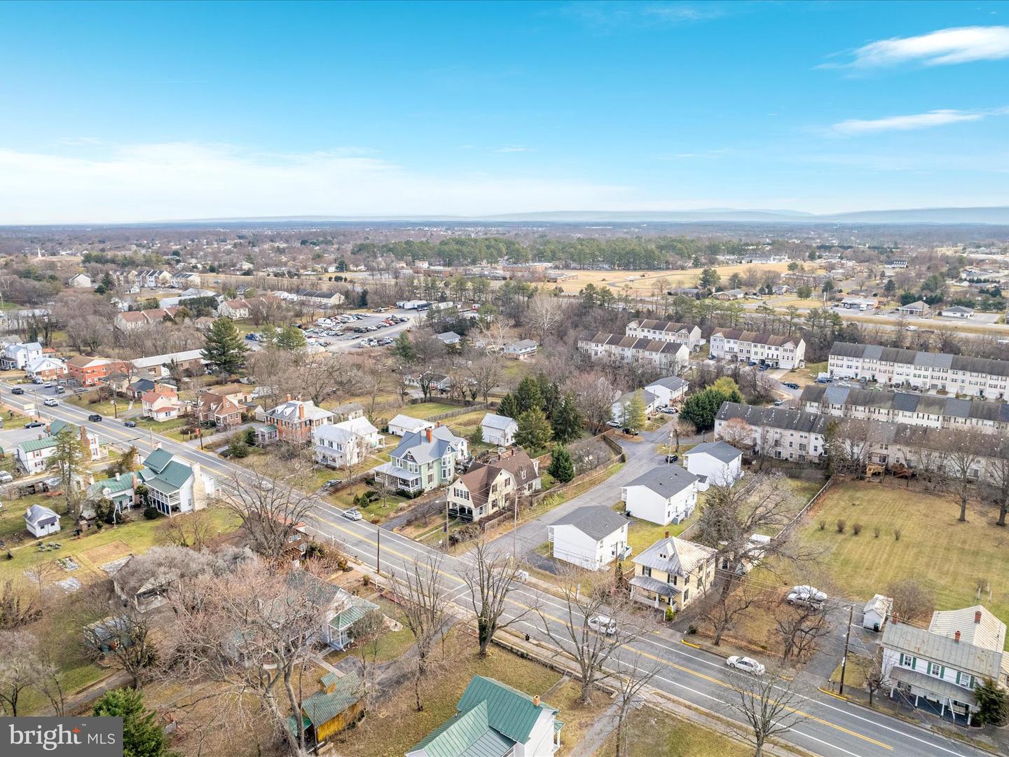 5226 MAIN ST, STEPHENS CITY, Virginia 22655, 4 Bedrooms Bedrooms, ,1 BathroomBathrooms,Residential,For sale,5226 MAIN ST,VAFV2023568 MLS # VAFV2023568