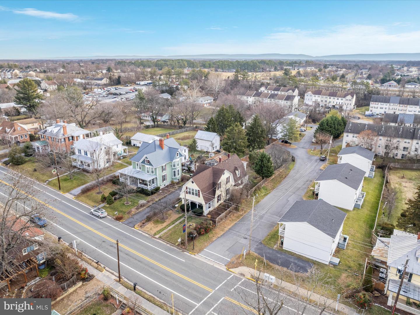 5226 MAIN ST, STEPHENS CITY, Virginia 22655, 4 Bedrooms Bedrooms, ,1 BathroomBathrooms,Residential,For sale,5226 MAIN ST,VAFV2023568 MLS # VAFV2023568