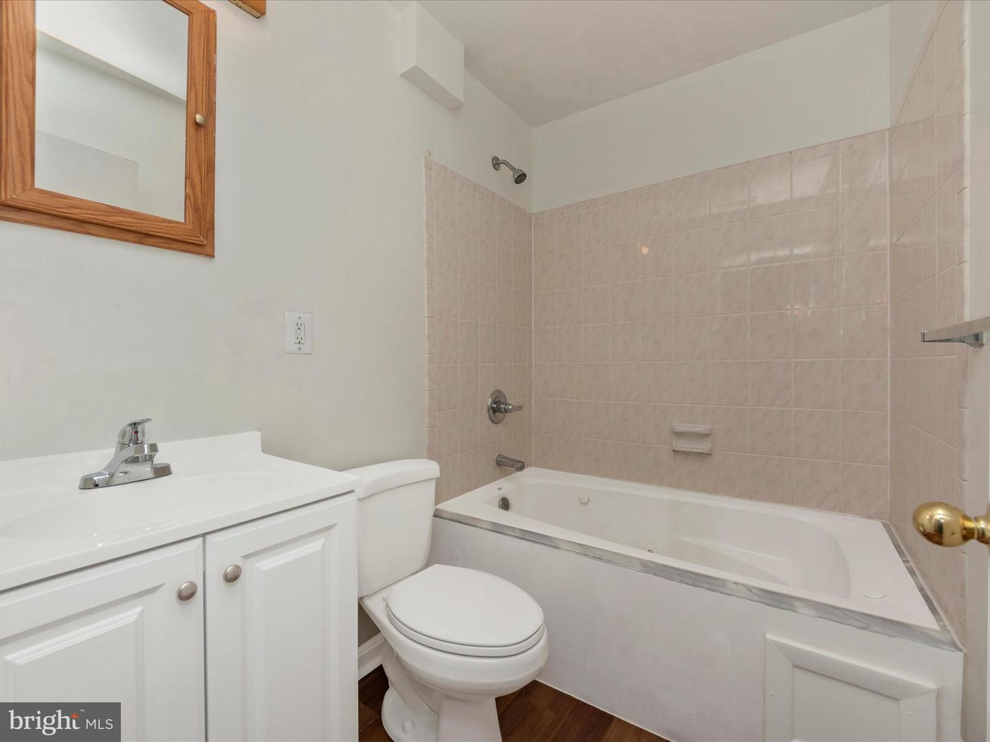 29 46TH ST SE #6, WASHINGTON, District Of Columbia 20019, 2 Bedrooms Bedrooms, 4 Rooms Rooms,2 BathroomsBathrooms,Residential,For sale,29 46TH ST SE #6,DCDC2161082 MLS # DCDC2161082