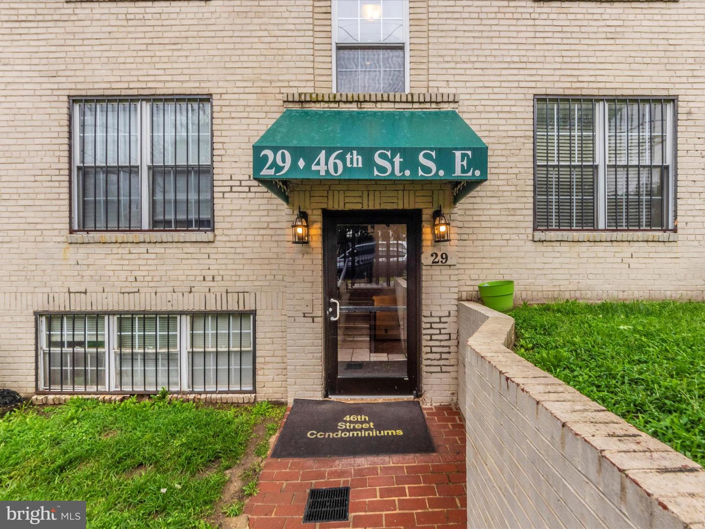 29 46TH ST SE #6, WASHINGTON, District Of Columbia 20019, 2 Bedrooms Bedrooms, 4 Rooms Rooms,2 BathroomsBathrooms,Residential,For sale,29 46TH ST SE #6,DCDC2161082 MLS # DCDC2161082