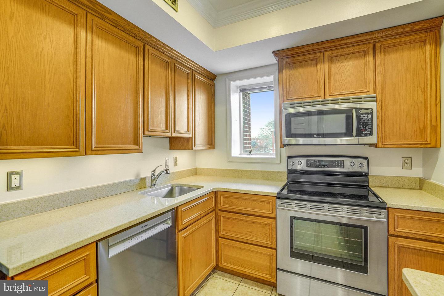 801 S PITT ST #429, ALEXANDRIA, Virginia 22314, 1 Bedroom Bedrooms, ,1 BathroomBathrooms,Residential,For sale,801 S PITT ST #429,VAAX2039916 MLS # VAAX2039916