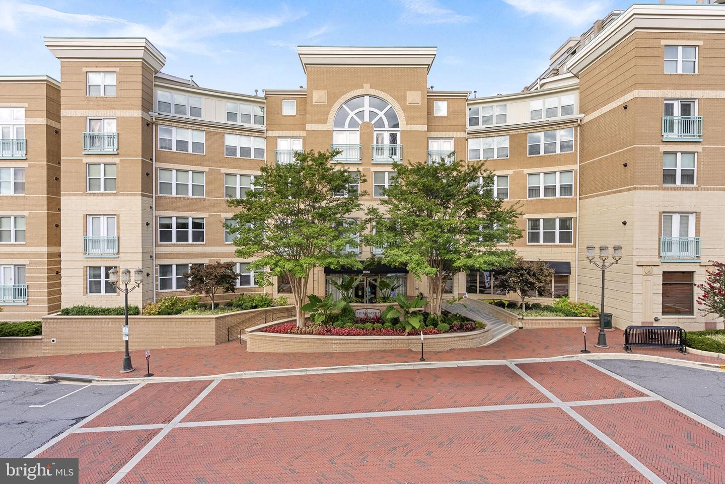 12000 MARKET ST #316, RESTON, Virginia 20190, 2 Bedrooms Bedrooms, 4 Rooms Rooms,2 BathroomsBathrooms,Residential,For sale,12000 MARKET ST #316,VAFX2215382 MLS # VAFX2215382