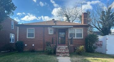 1310 S POE ST, ARLINGTON, Virginia 22204, 3 Bedrooms Bedrooms, ,2 BathroomsBathrooms,Residential,For sale,1310 S POE ST,VAAR2051932 MLS # VAAR2051932