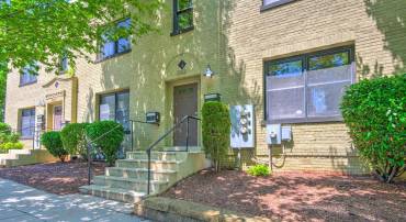 1302 CHILDRESS ST NE #4, WASHINGTON, District Of Columbia 20002, 2 Bedrooms Bedrooms, ,1 BathroomBathrooms,Residential,For sale,1302 CHILDRESS ST NE #4,DCDC2173382 MLS # DCDC2173382