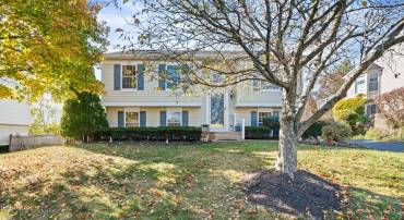 42851 CHURCHILL DOWNS DR, ASHBURN, Virginia 20147, 3 Bedrooms Bedrooms, ,2 BathroomsBathrooms,Residential,For sale,42851 CHURCHILL DOWNS DR,VALO2082638 MLS # VALO2082638