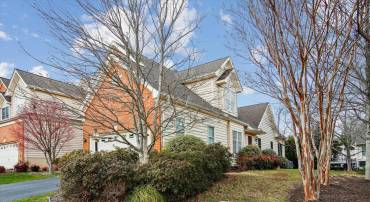 22902 N BROWN SQ, ASHBURN, Virginia 20148, 3 Bedrooms Bedrooms, ,3 BathroomsBathrooms,Residential,For sale,22902 N BROWN SQ,VALO2085872 MLS # VALO2085872