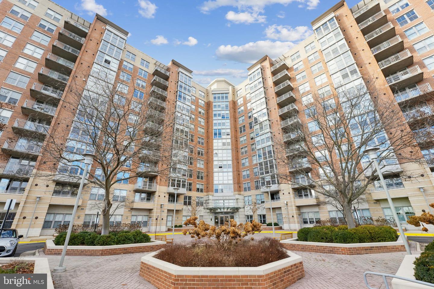 11800 SUNSET HILLS RD #605, RESTON, Virginia 20190, 2 Bedrooms Bedrooms, ,1 BathroomBathrooms,Residential,For sale,11800 SUNSET HILLS RD #605,VAFX2216262 MLS # VAFX2216262