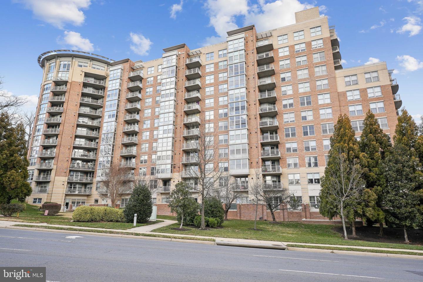 11800 SUNSET HILLS RD #605, RESTON, Virginia 20190, 2 Bedrooms Bedrooms, ,1 BathroomBathrooms,Residential,For sale,11800 SUNSET HILLS RD #605,VAFX2216262 MLS # VAFX2216262