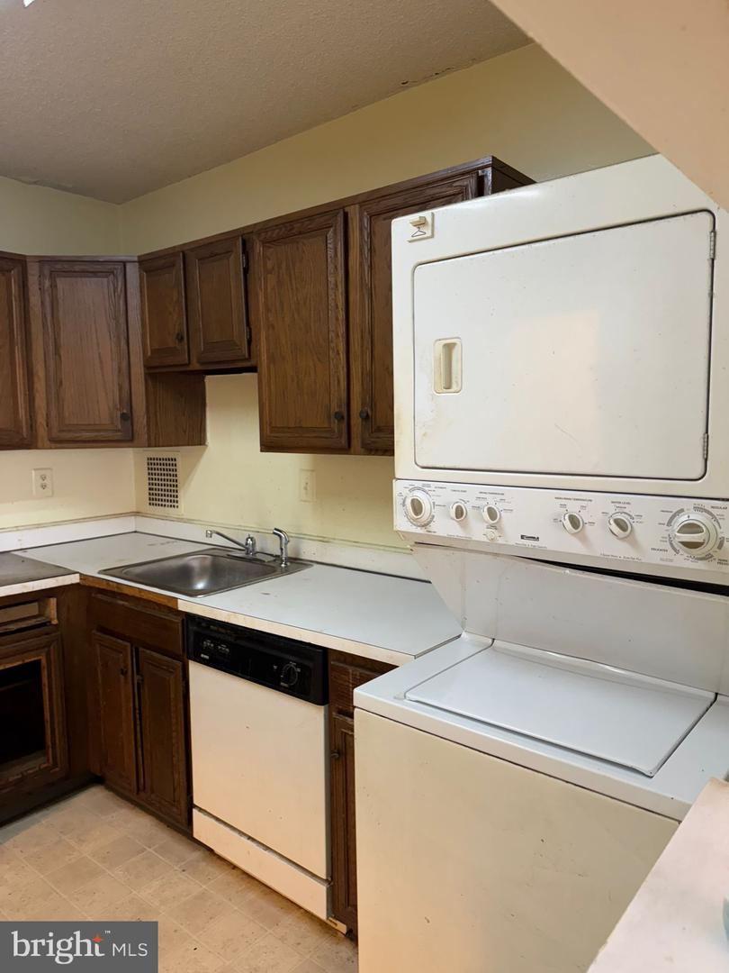 3701 S GEORGE MASON DR #918N, FALLS CHURCH, Virginia 22041, 1 Bedroom Bedrooms, ,1 BathroomBathrooms,Residential,For sale,3701 S GEORGE MASON DR #918N,VAFX2216216 MLS # VAFX2216216