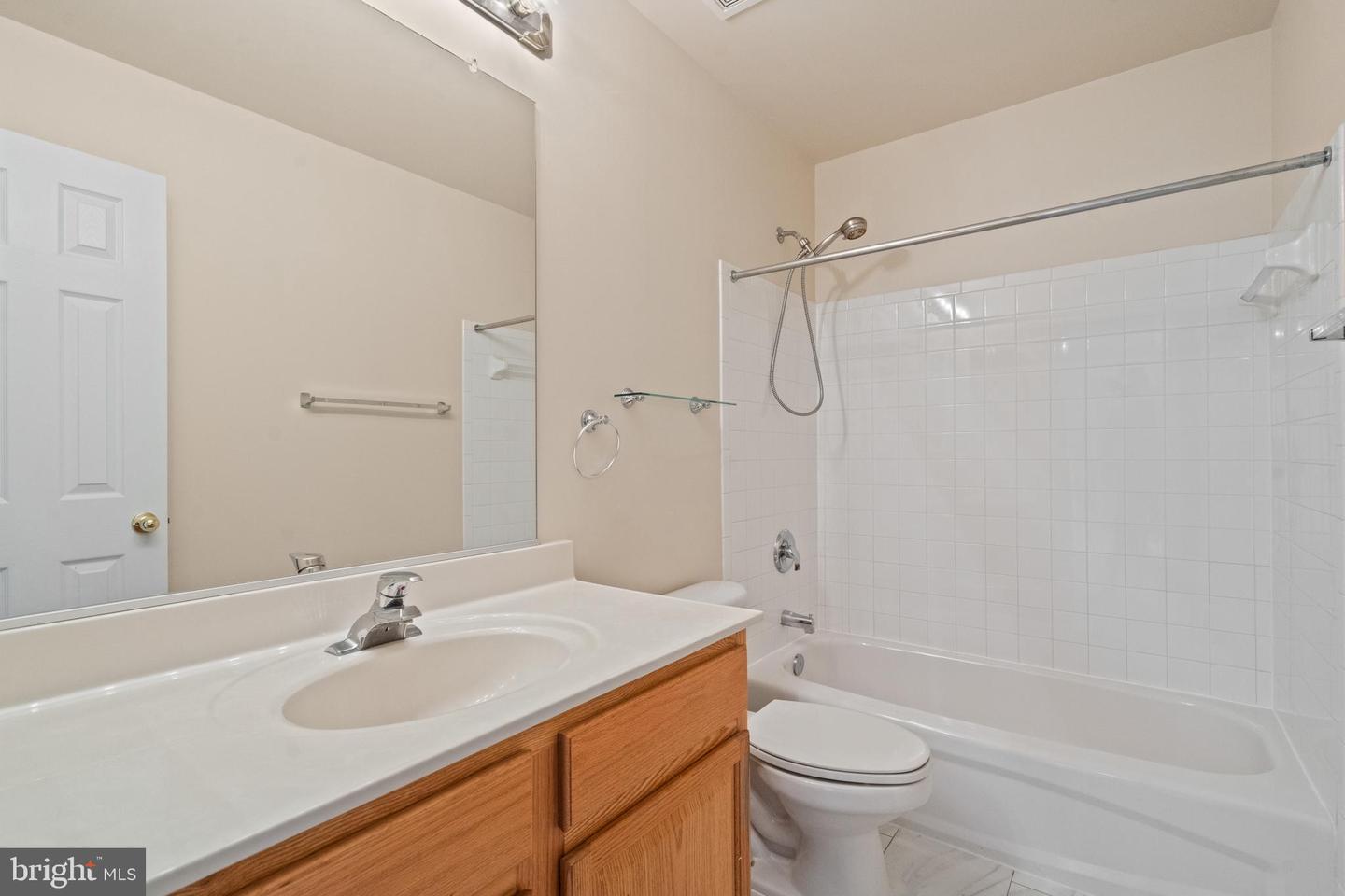 8036 HOLLAND RD, ALEXANDRIA, Virginia 22306, 4 Bedrooms Bedrooms, ,2 BathroomsBathrooms,Residential,For sale,8036 HOLLAND RD,VAFX2216364 MLS # VAFX2216364