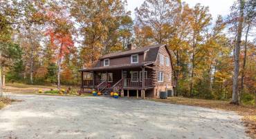 2395 MOUNTAIN BROOK DR, CHARLOTTESVILLE, Virginia 22902, 4 Bedrooms Bedrooms, ,3 BathroomsBathrooms,Residential,For sale,2395 MOUNTAIN BROOK DR,658402 MLS # 658402