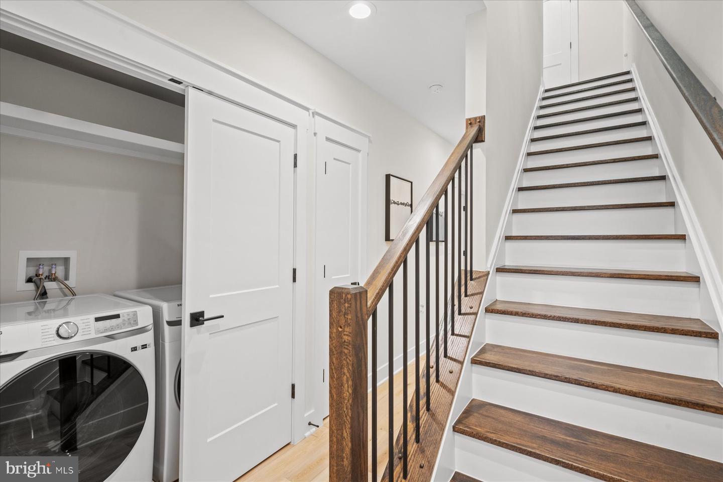 205 DUNCAN AVE, ALEXANDRIA, Virginia 22301, 5 Bedrooms Bedrooms, ,3 BathroomsBathrooms,Residential,For sale,205 DUNCAN AVE,VAAX2040196 MLS # VAAX2040196