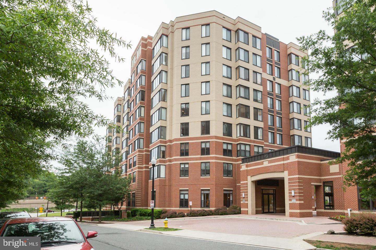 2220 FAIRFAX DR #608, ARLINGTON, Virginia 22201, 3 Bedrooms Bedrooms, ,2 BathroomsBathrooms,Residential,For sale,2220 FAIRFAX DR #608,VAAR2051890 MLS # VAAR2051890